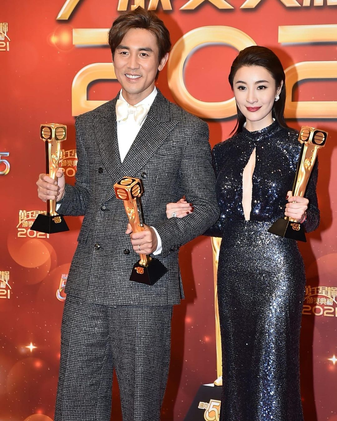 林夏薇與視帝譚俊彥合照