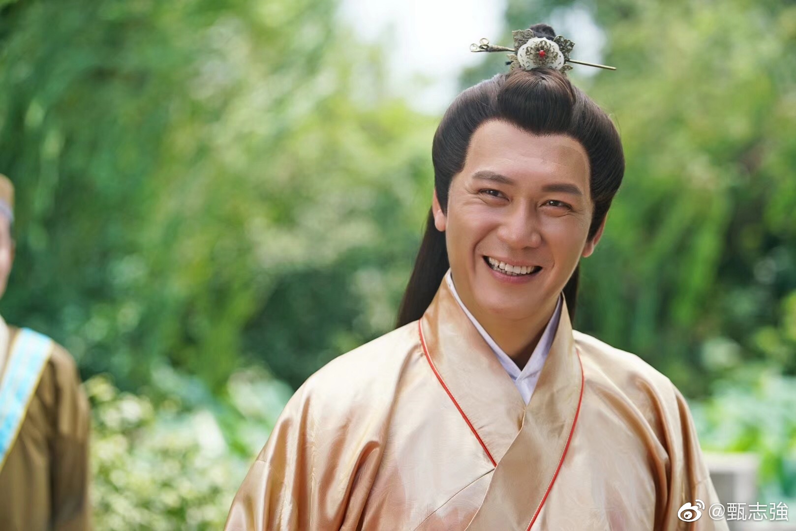 在TVB的6年期間總是演出一些不起眼的小角色