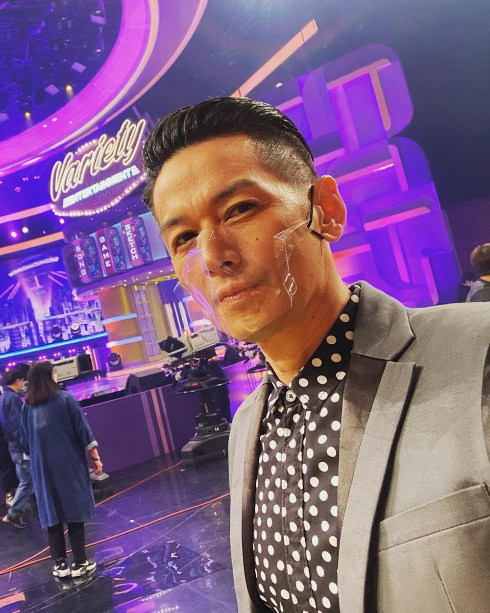 雖然演藝事業未算大紫大紅，但吳家樂家庭生活十分美滿