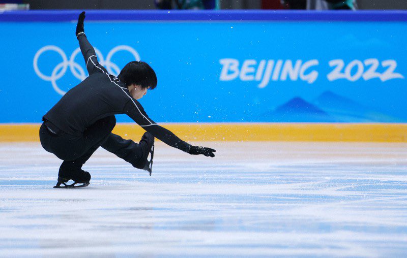 羽生結弦在花樣滑冰男子單人滑短比賽登場時,卻因為失誤而排第八