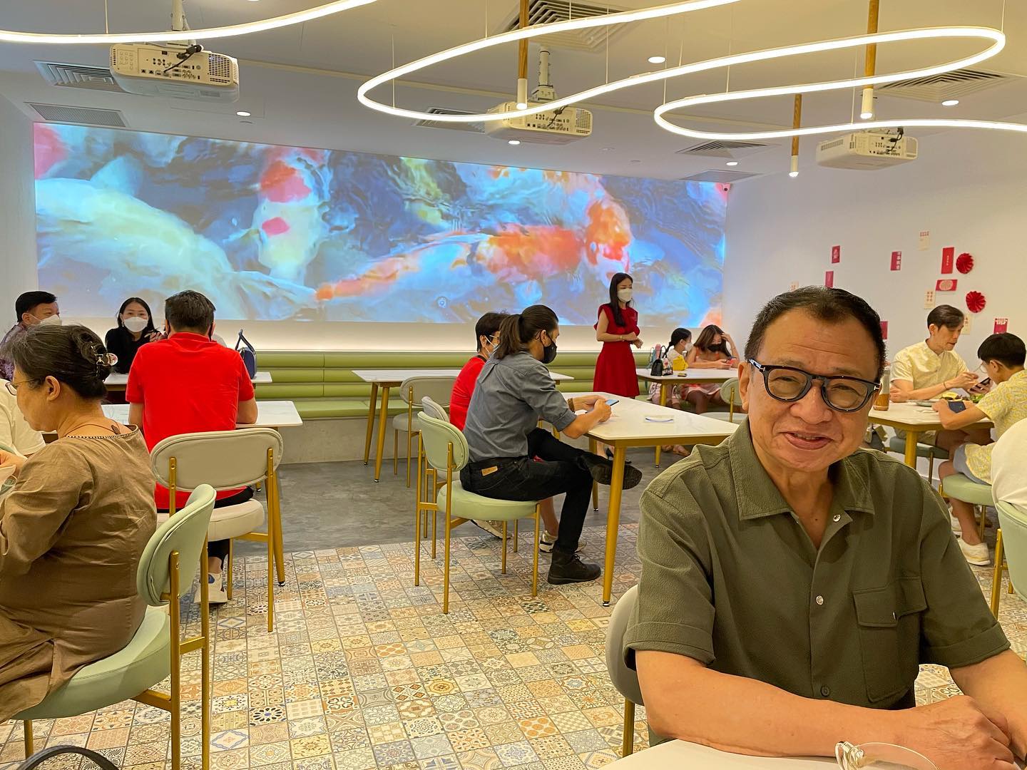 許紹雄透露第一間分店至今仍未回本，但認為生意有起有落，有危才有機。