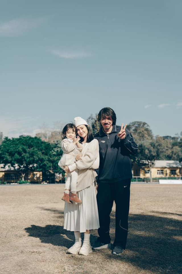 張繼聰曾在獲得叱咤樂壇作曲人大獎時公開向妻子告白:「就算時光倒流多少次也好,我也會娶你做老婆。」