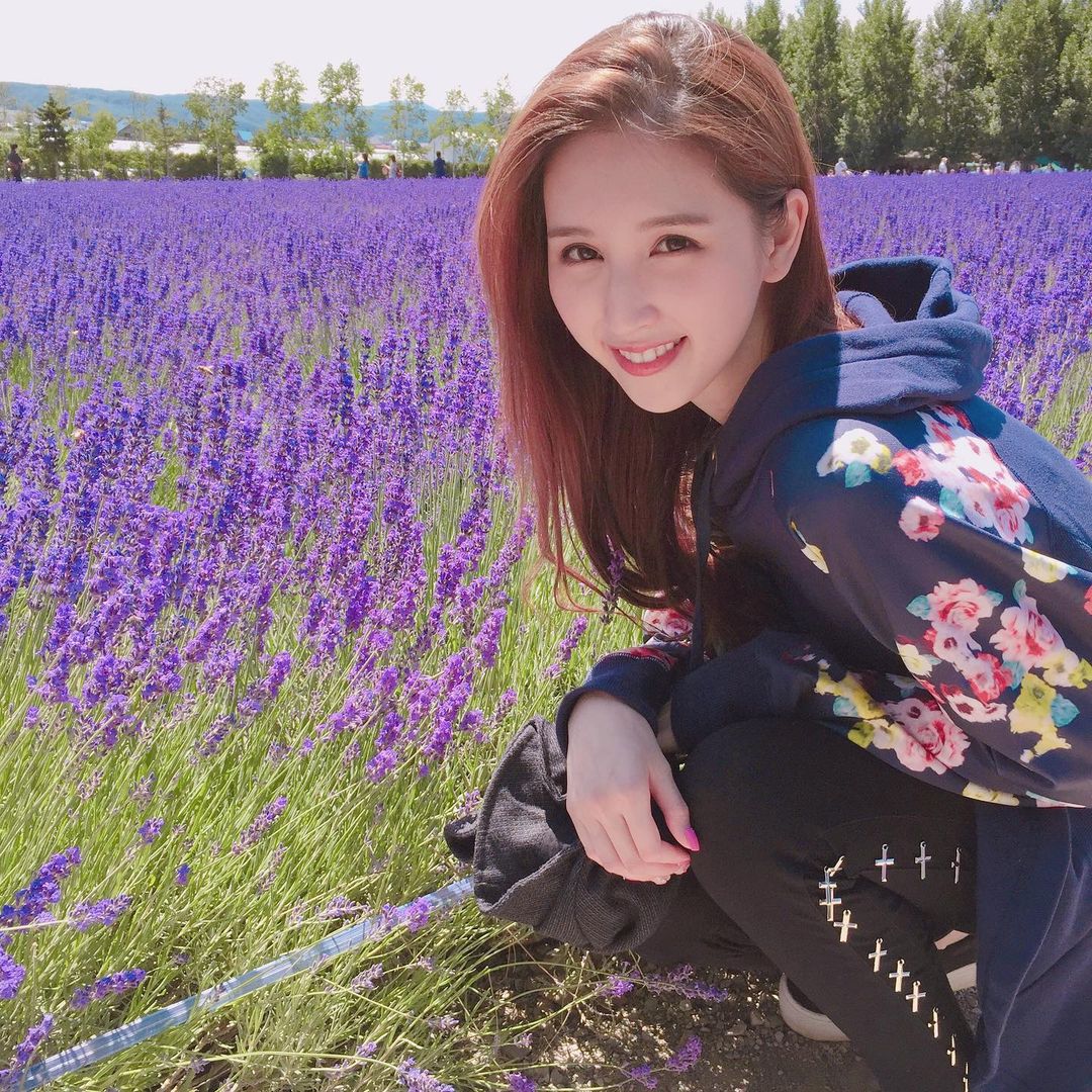 何傲兒已改名何天兒，與周子揚最後不歡而散