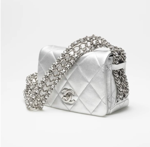 CHANEL迷你垂蓋手袋$36,700