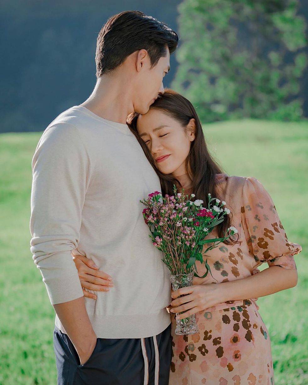 玄彬與孫藝珍因《愛的迫降》而戀愛