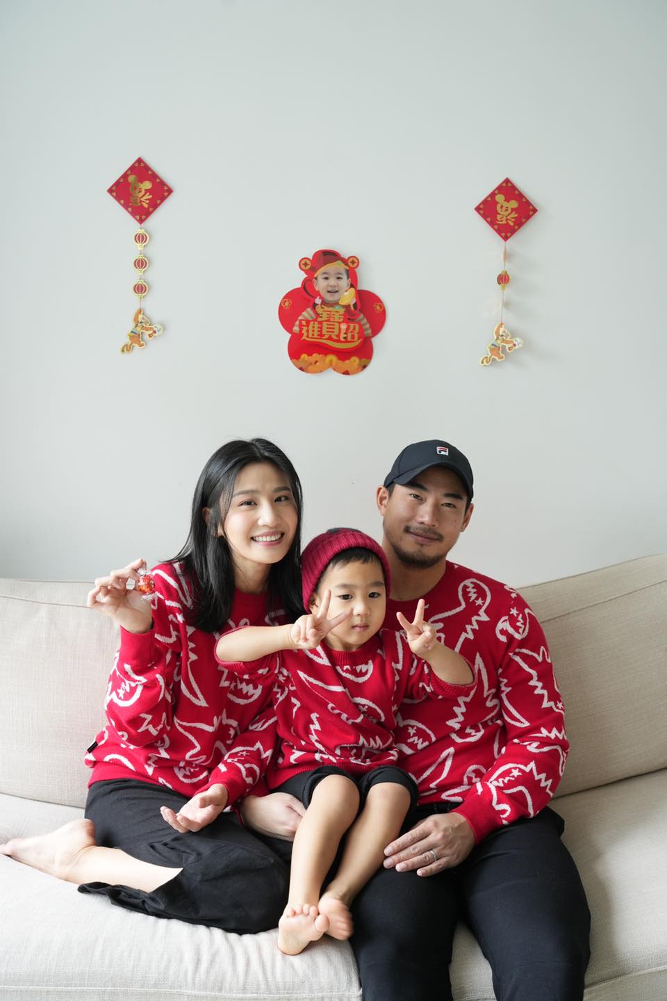 林芊妤指老公翟志榮在外國長大，重視男女平等，認為女生不需要男生的特別照顧，且十分重視個人空間。