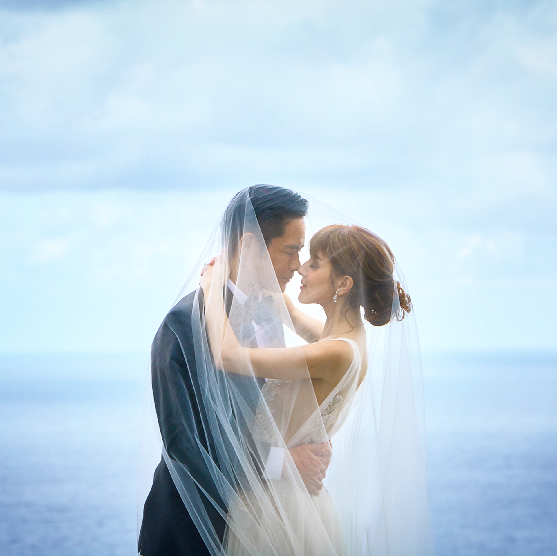 鄭嘉穎在45歲那年遇見了那個讓他願意停下腳步的陳凱琳，更讓他有了成家立室的念頭。