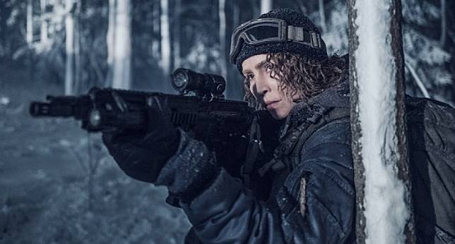 《黑蟹行動:無盡寒冬》由歐蜜·瑞佩斯(Noomi Rapace)領銜主演。