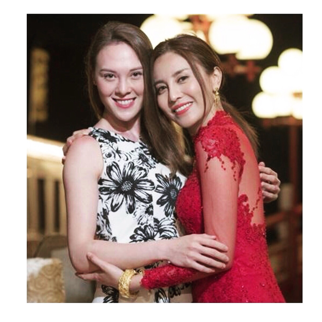 值得一提的是，她還是藝人雨僑的表妹