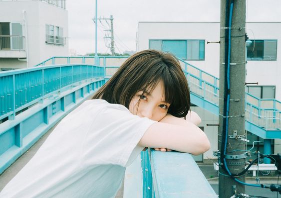 以前假日一定要排滿行程，安排不同的飯局跟朋友嗨起來