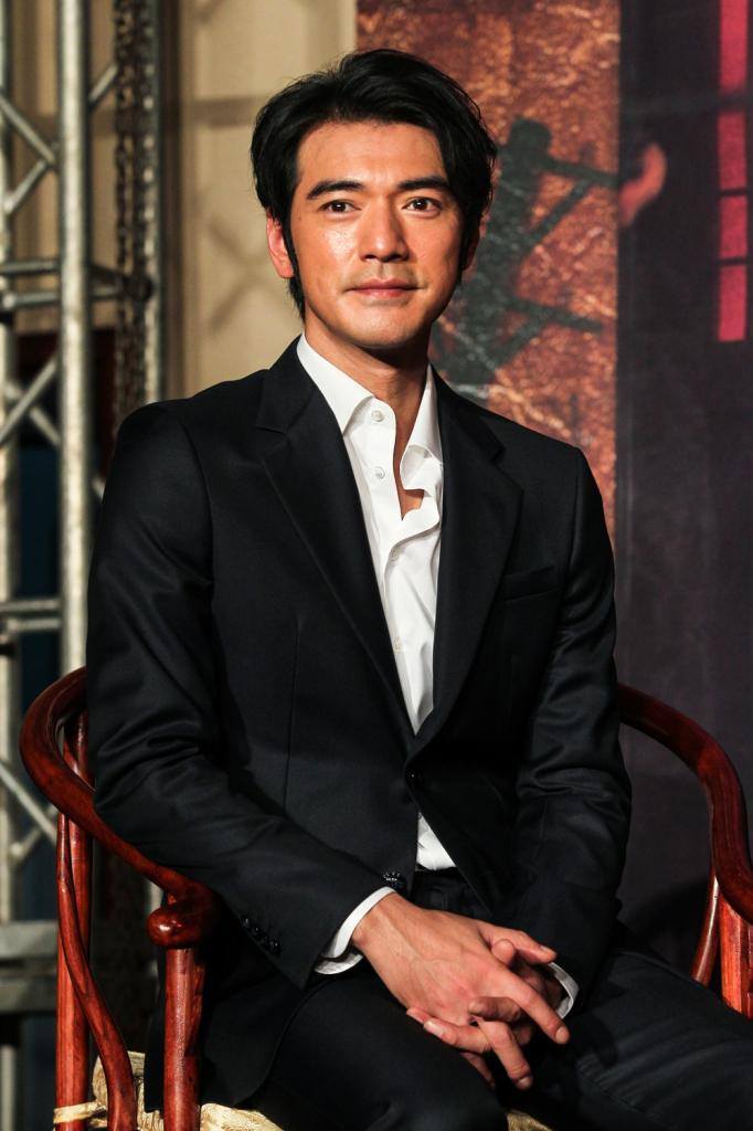 金城武被指雙面人?