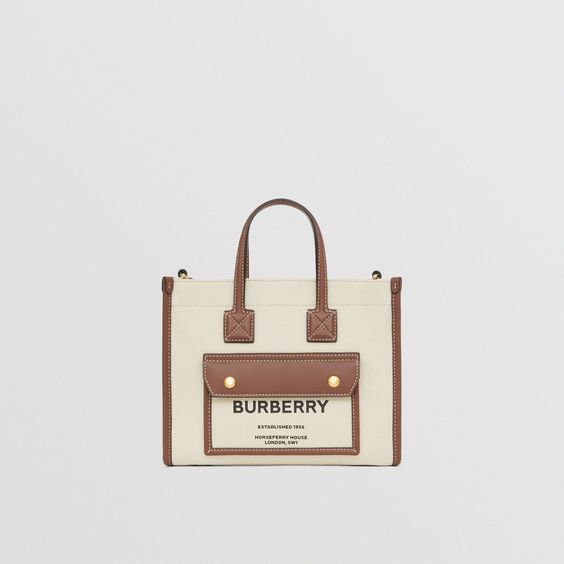 Burberry 迷你雙色調帆布及皮革 Freya 托特包 HK$9,900