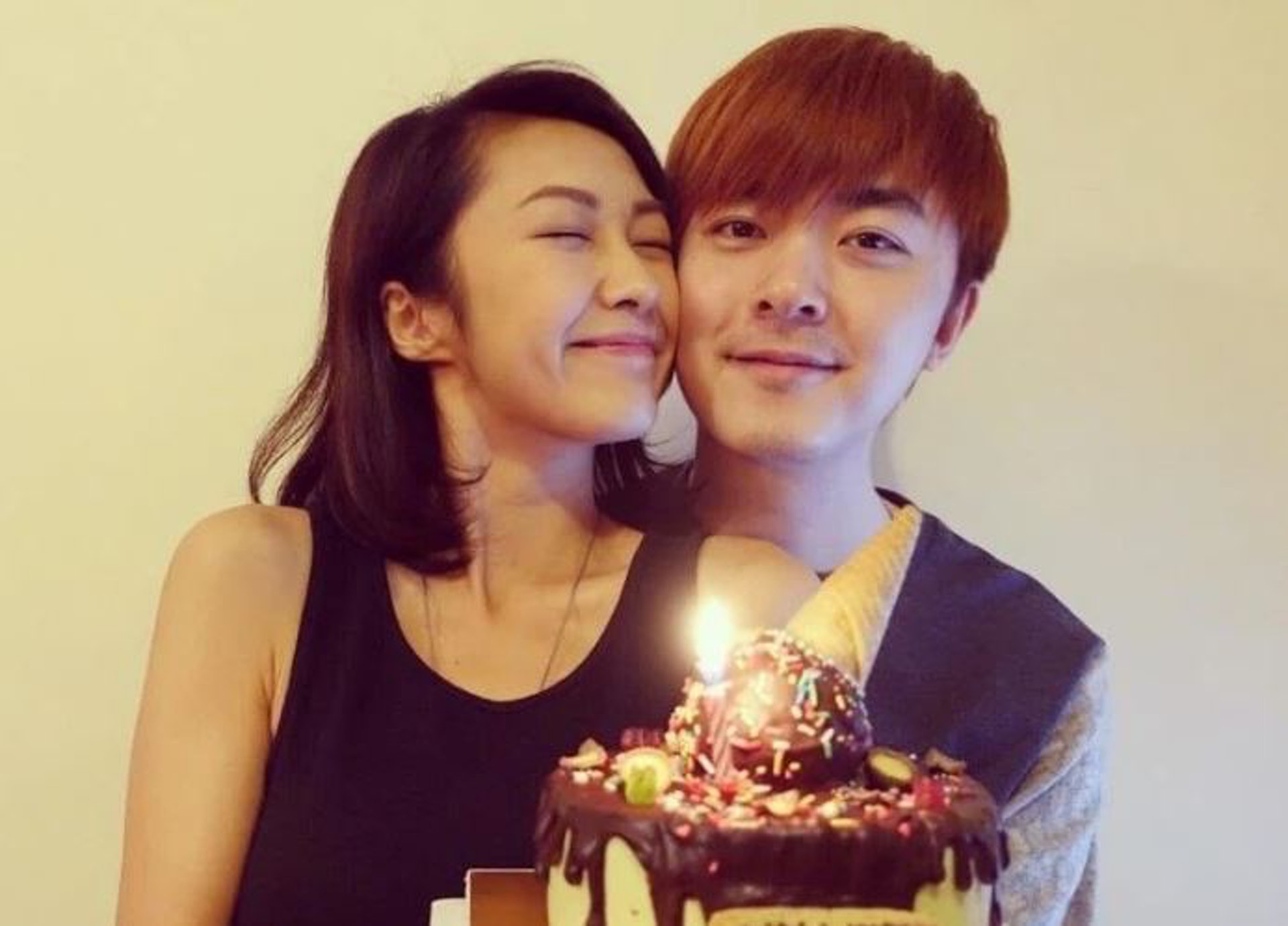 現年35歲的洪卓立，曾經與湯怡有過一段長達11年的戀情