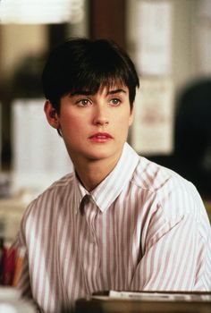 狄美摩亞(Demi Moore)憑《人鬼情未了》(Ghost)爆紅