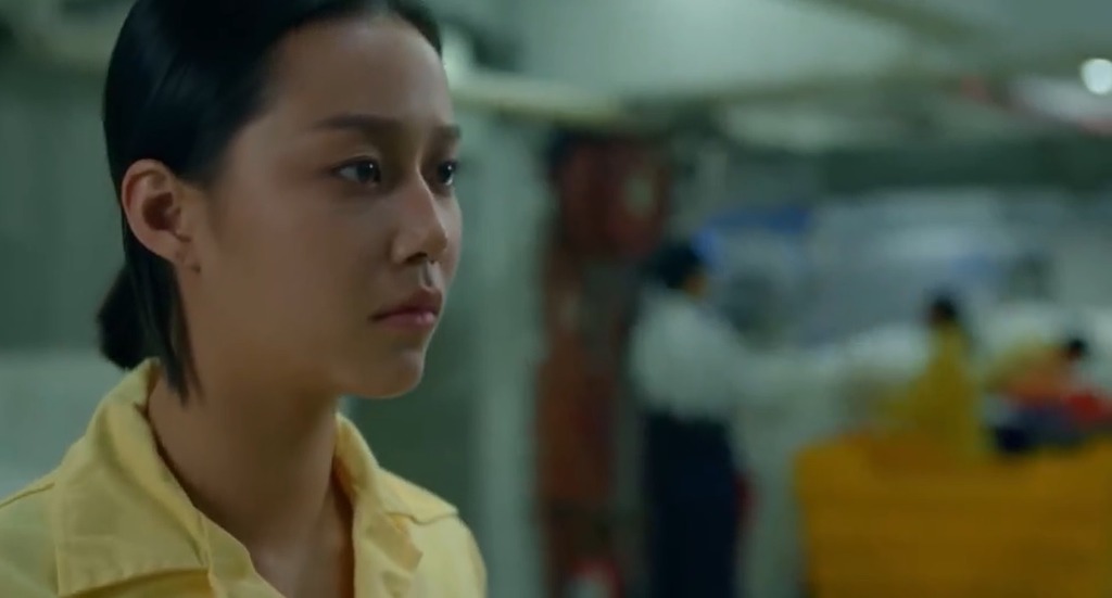 甄芯(楊茜堯飾)在獄中遇見老公馬耀祖生前二奶Mandy的胞妹。