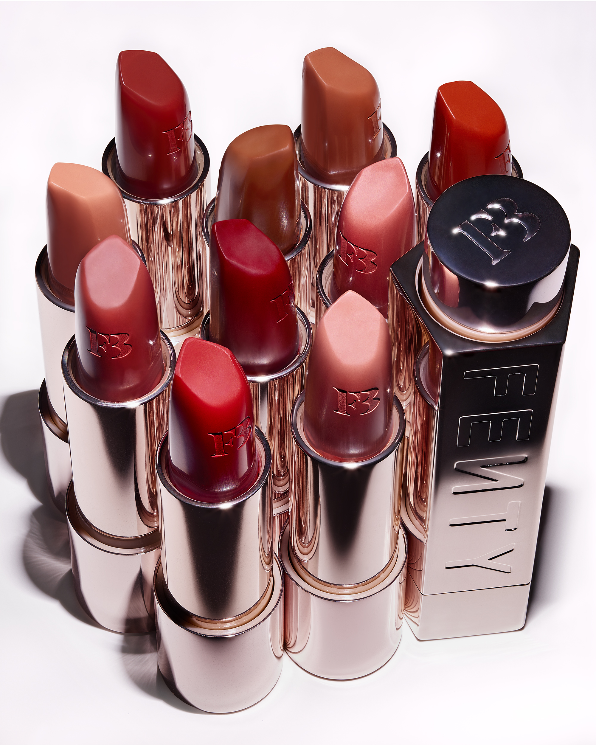 Fenty Beauty　Fenty ICON絲霧半啞光唇膏（外管$105；內芯$185）