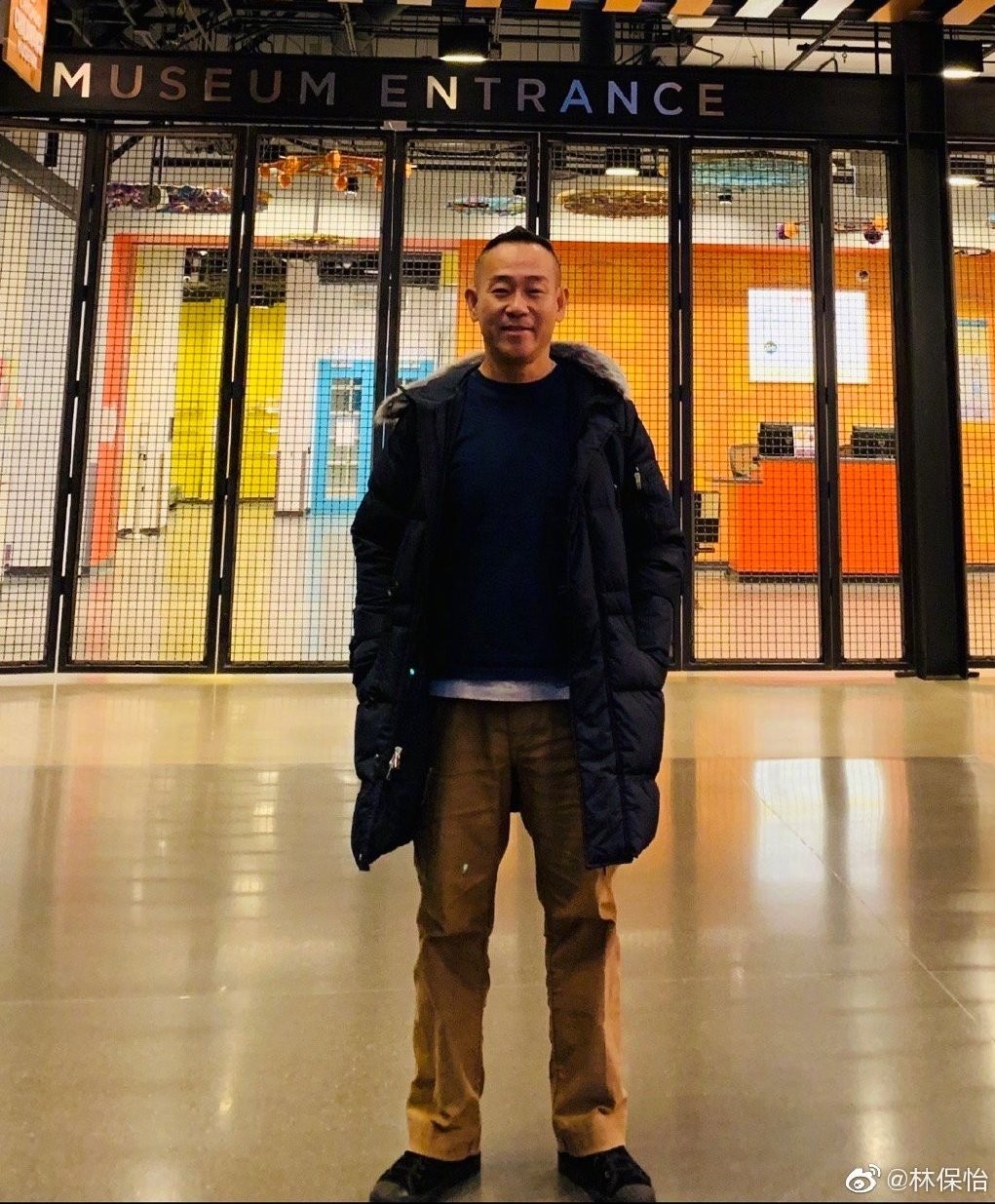 林保怡入行前曾做過消防員