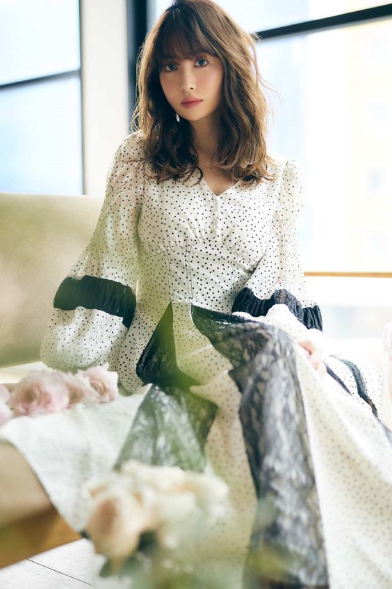 放眼望去,如今三四十歲沒有當媽媽的職場女性越來越多