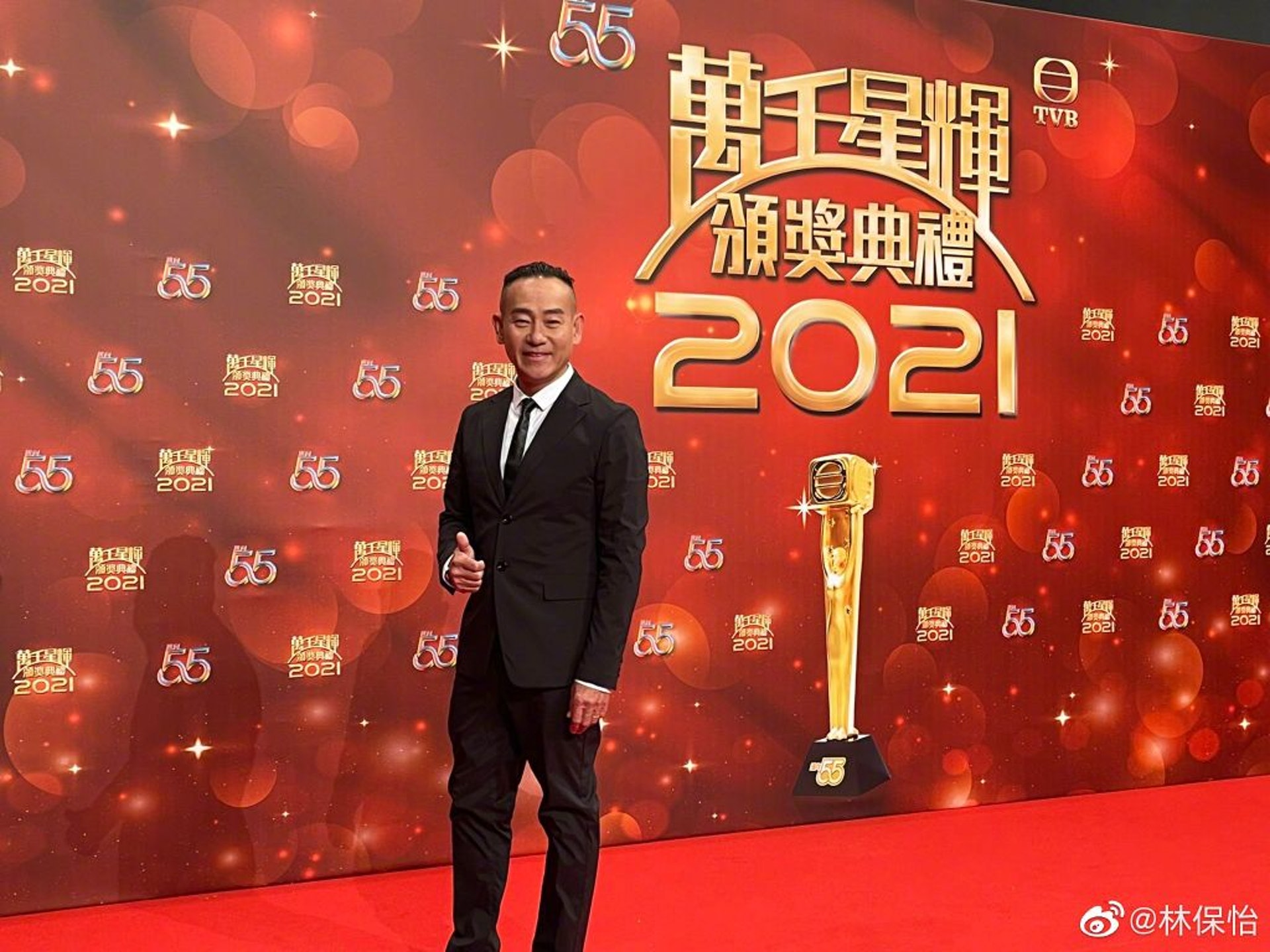 年初他獲曾志偉邀請為《萬千星輝頒獎典禮2021》擔任頒獎嘉賓