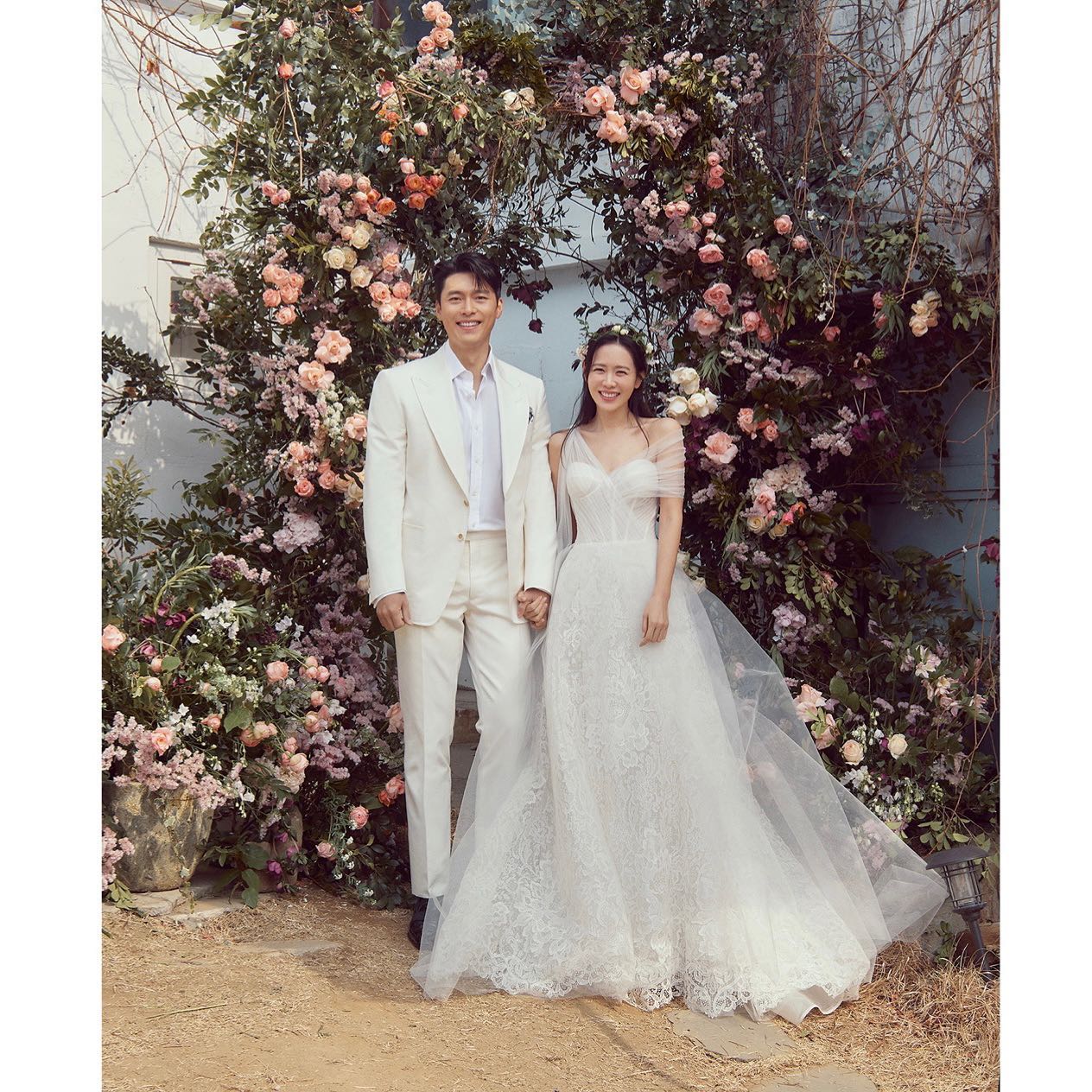 玄彬和孫藝珍今日(31日)正式結婚。