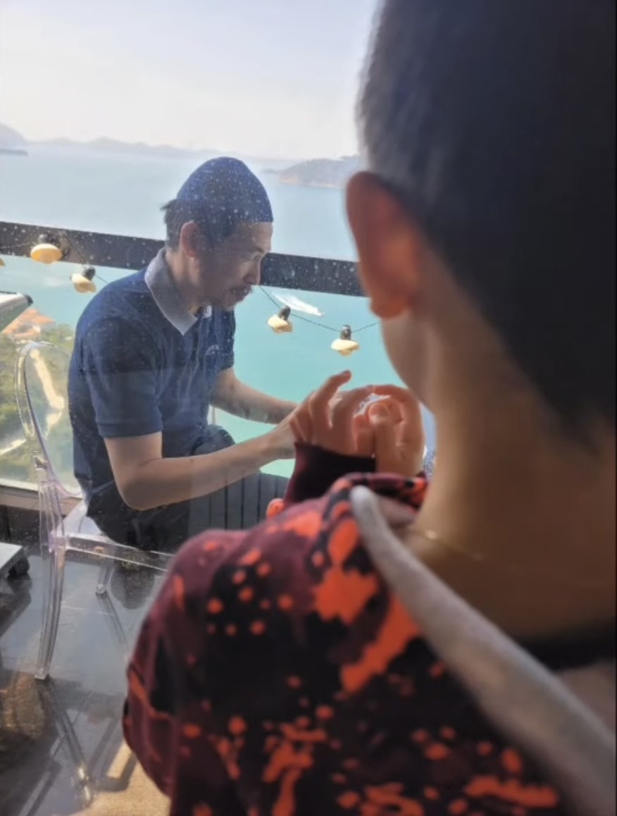 不過有網民錯重點讚嘆無敵海景好奢華