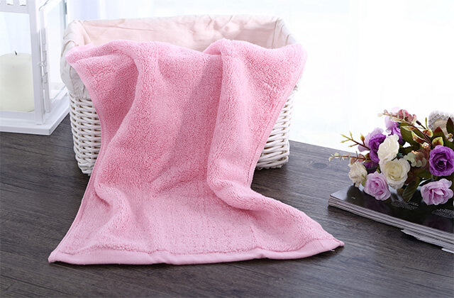 大部份的超細纖維毛巾具有高吸水能力,可以幫助減少頭皮與毛巾的磨擦。