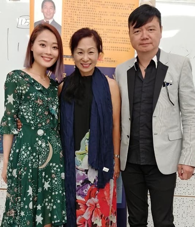 與前妻Lisa去年離婚再見亦是朋友