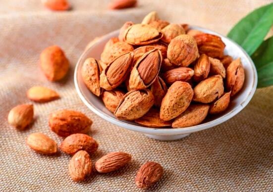 杏仁分成南北杏(Apricot)和杏仁果(Almond)。