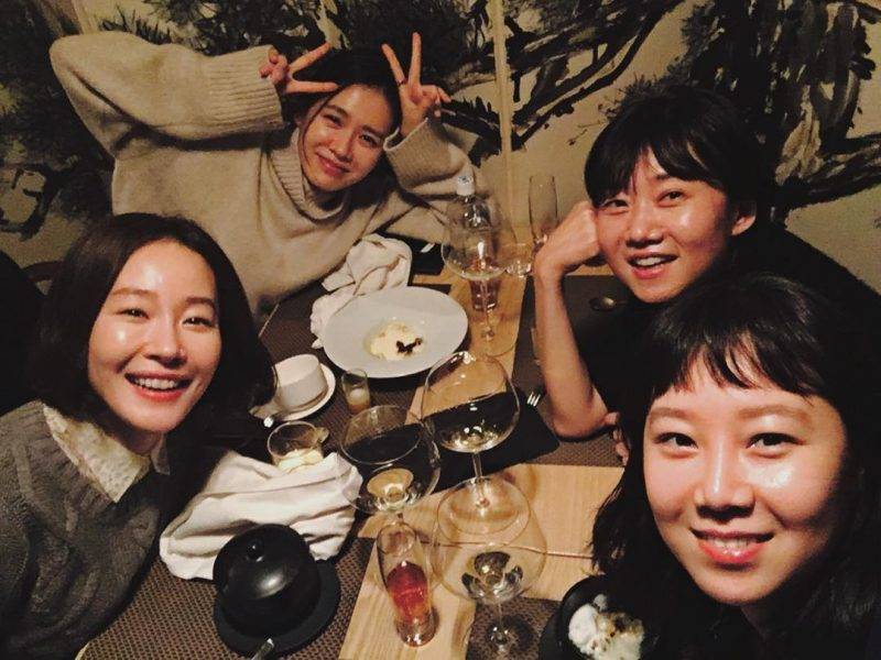 孫藝珍與孔孝真常常互相取笑大家