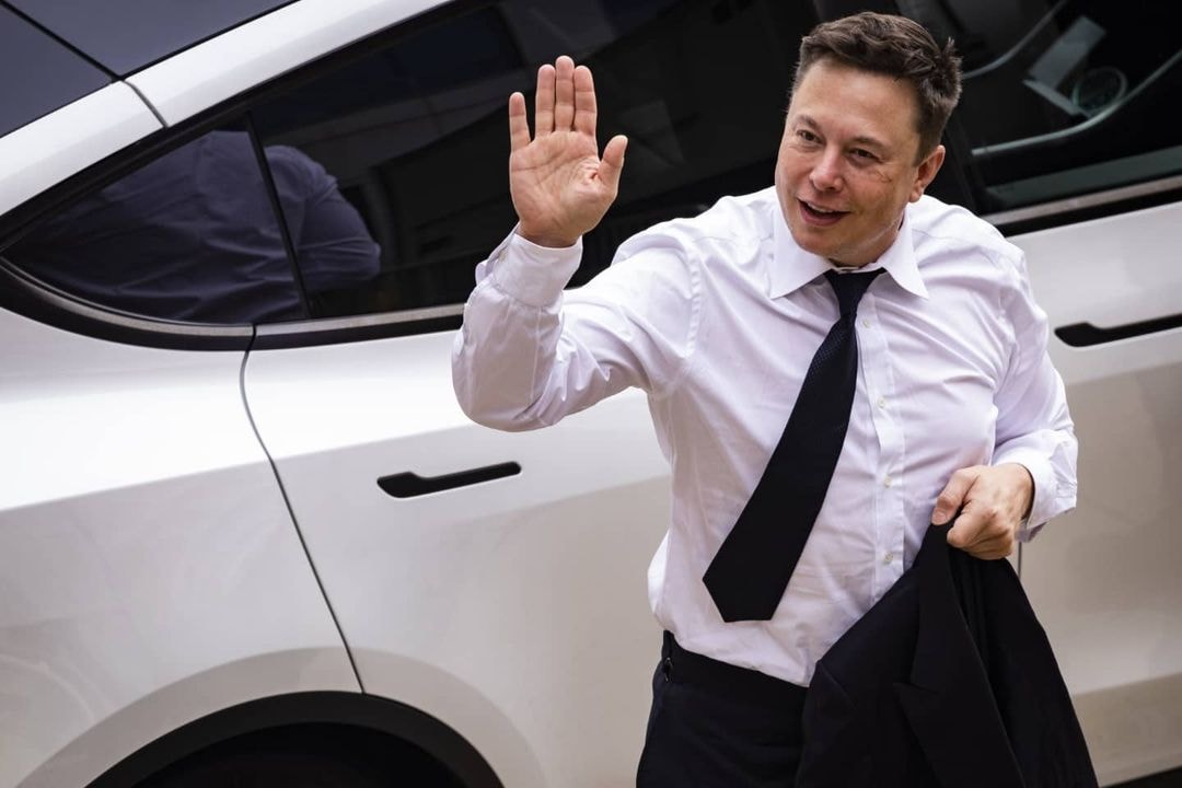 Tesla創辦人、全球首富馬斯克(Elon Musk)近日卻被前女友加拿大女歌手Grimes大爆分手