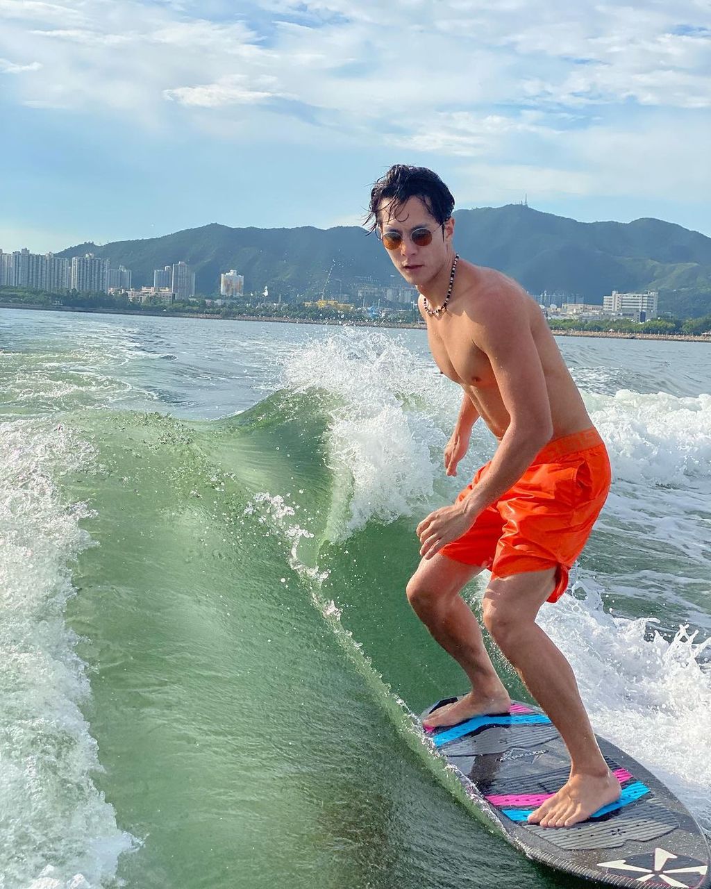 Kevin是一位文武雙全的高材生，動靜皆宜