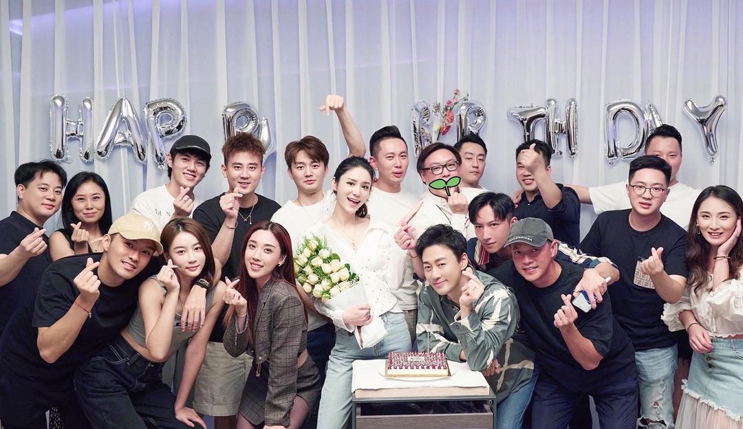 林峯為張馨月慶祝生日