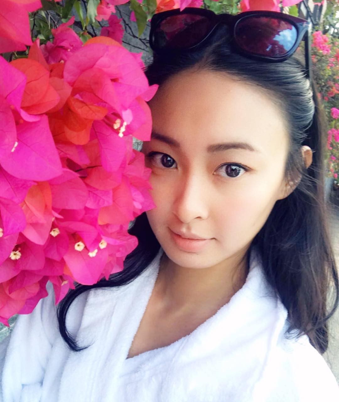 張舒雅於2008年奪得香港小姐冠軍後沒有履行港姐責任而被TVB雪藏。