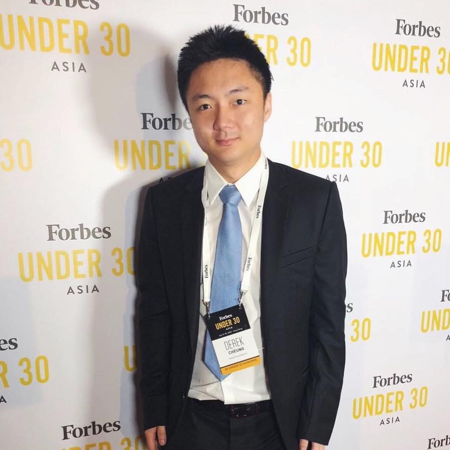 他年紀又細過我，我點好意思收。他這樣說是要令人覺得件事是為了貪他的錢