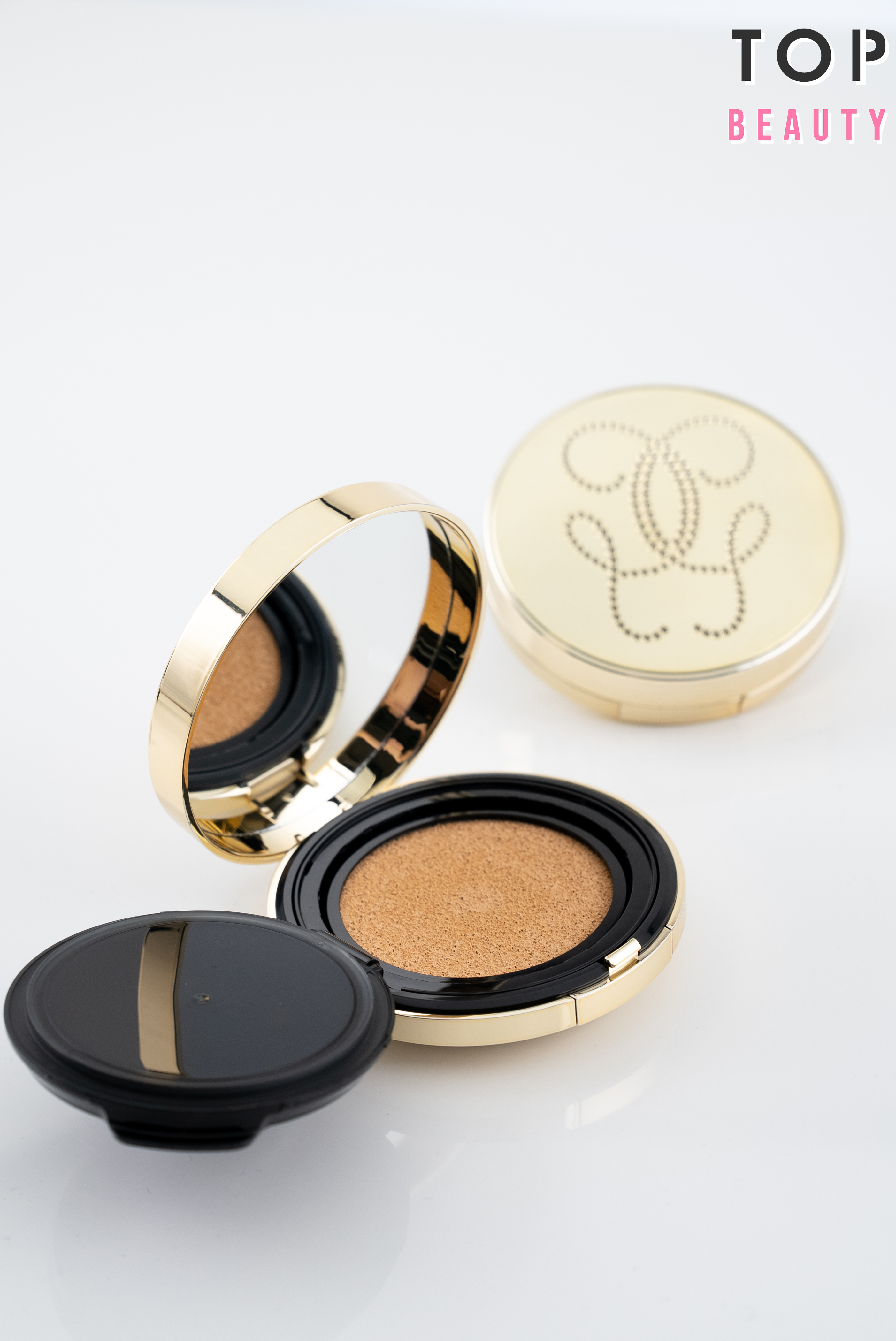 GUERLAIN PARURE GOLD金鑽修顏氣墊粉盒金鑽修顏氣墊粉盒 $620