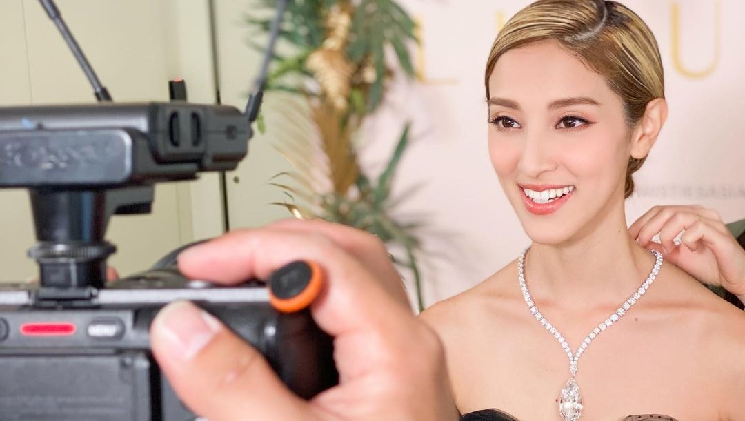 陳凱琳所拍攝的短片有自家團隊協助拍攝。