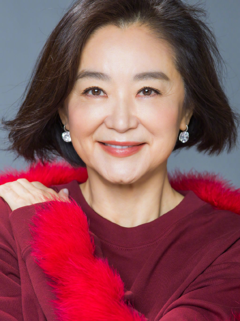 王羽曾經同大美人林青霞有過一段情，但王羽怕自己的負面形象影響她，只好狠心斬斷半年情。