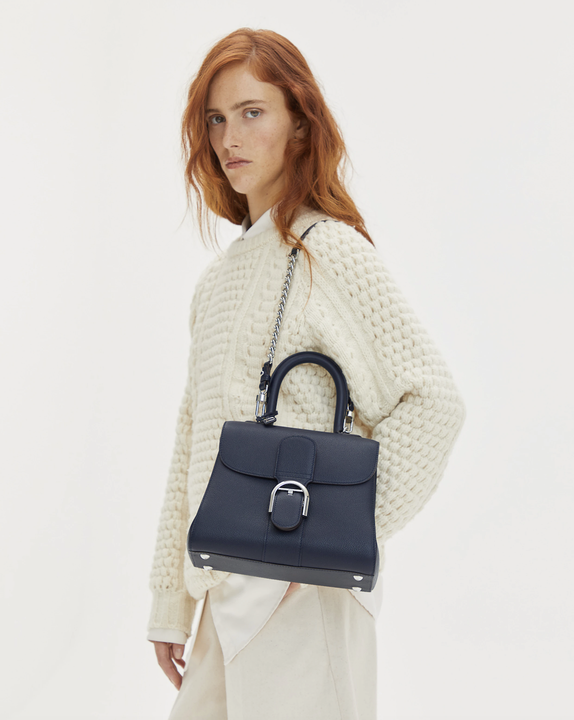 攜帶輕便、空間充盈,非常適合日常使用。