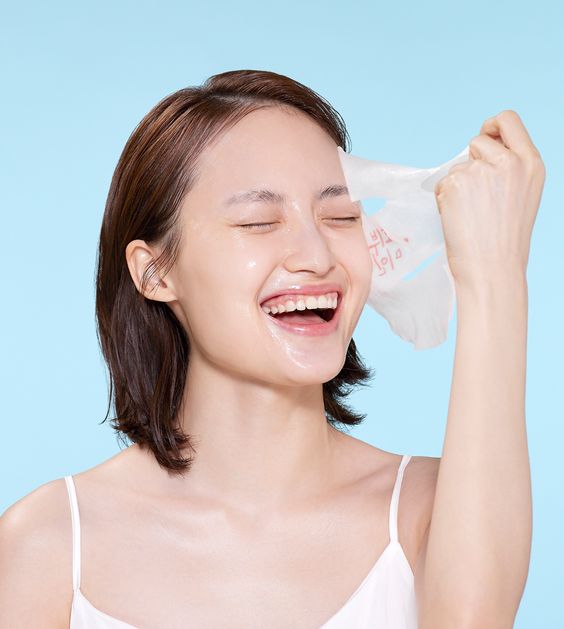 敷面膜是許多人每星期都會做的例行保養程序