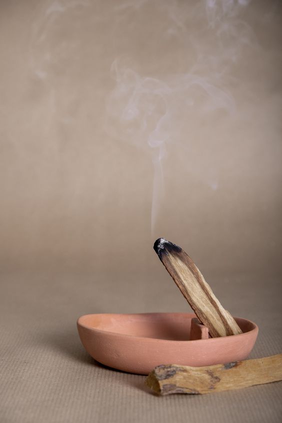 其實如果情緒很易受外界影響、持續睡眠質素欠佳時,我們也可以用到秘魯聖木。