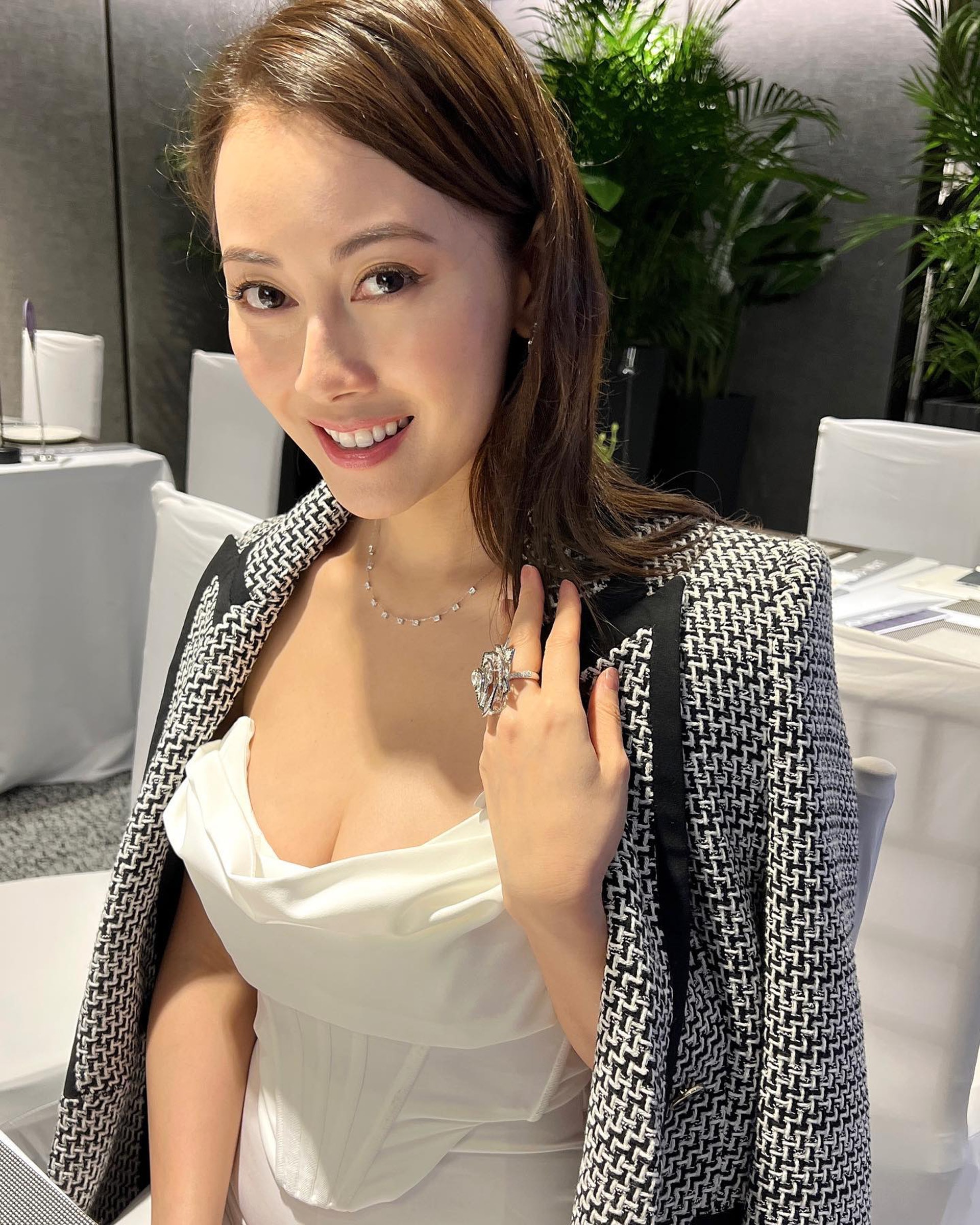 並指鍾培生「很喜歡計數，計錢，思維總是圍繞錢」