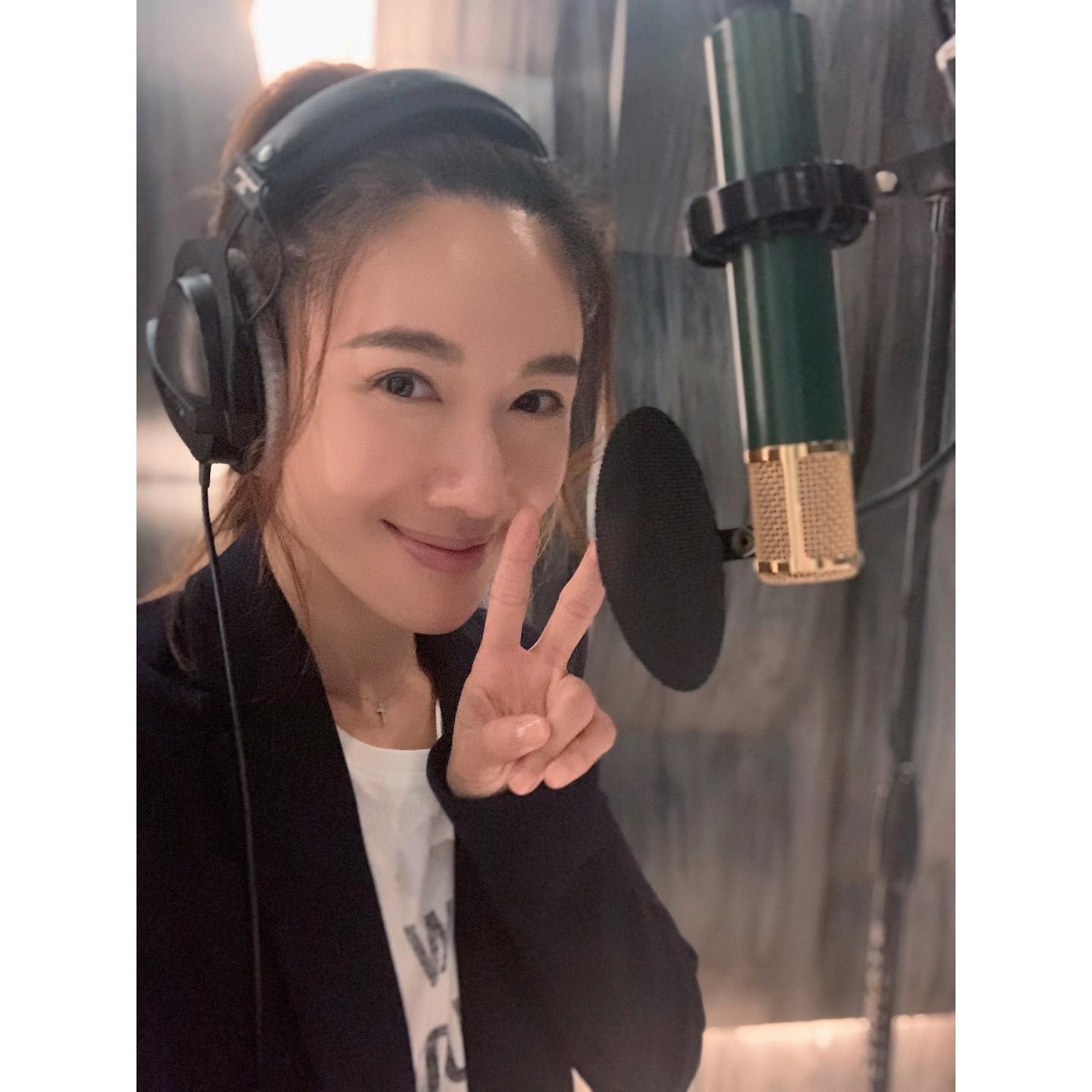 透露年尾或與Anson Lo合作拍攝喪屍電影《重慶大廈》，齊齊衝出國際。