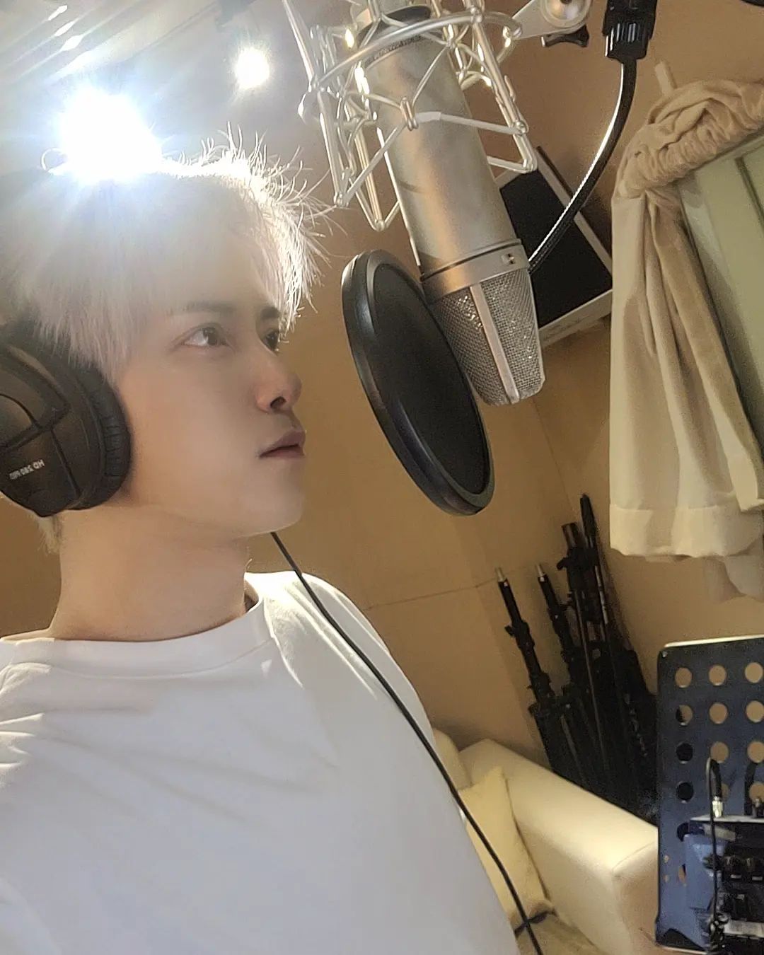 張彥博熱愛音樂唱歌，在2018年推出個人EP。