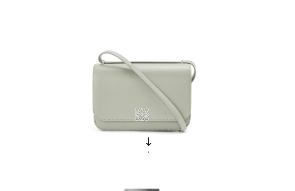 LOEWE小號Goya頂級小牛皮手袋 HK$26,700