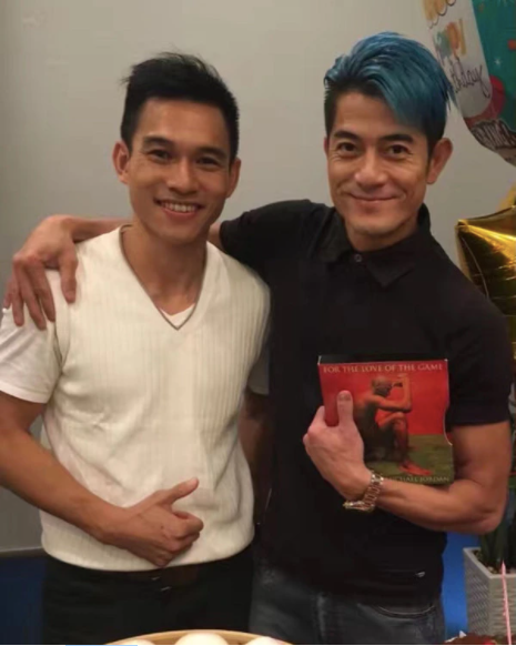 李施嬅的未婚夫車崇健是星級健身教練,學生包括郭富城、周潤發、楊千嬅等。