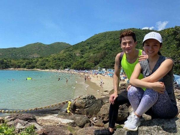 郭子豪曾被指背著女友暗撻鄧卓殷。