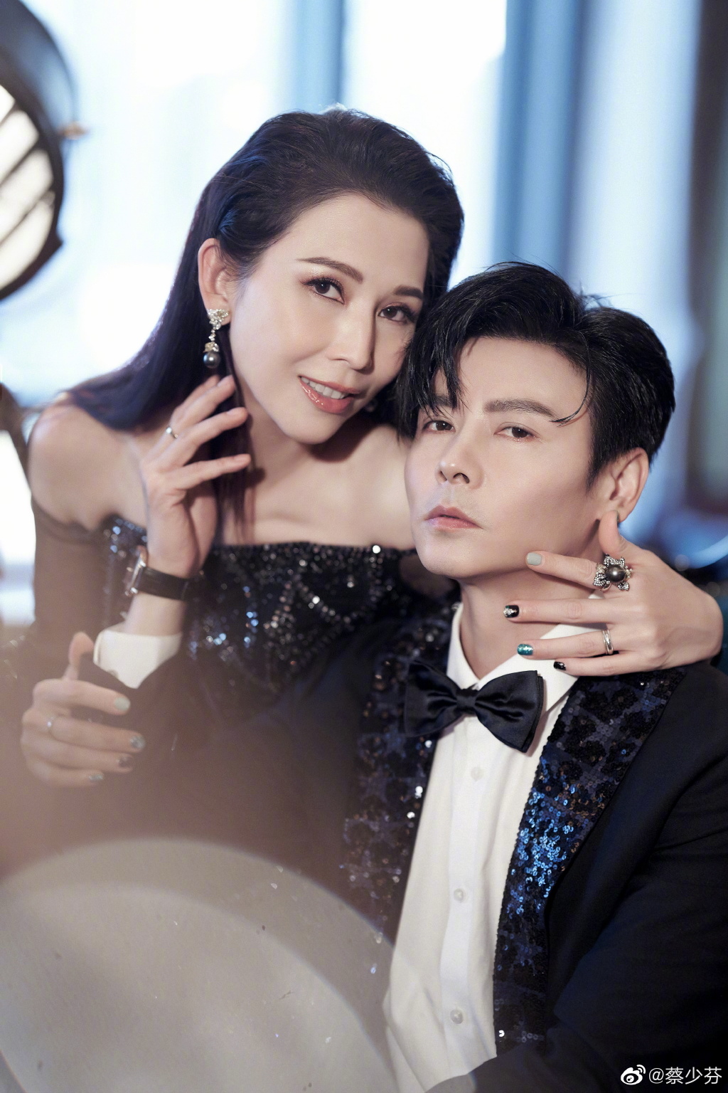 蔡少芬同老公張晉向來甜蜜，是圈中的模範夫妻。