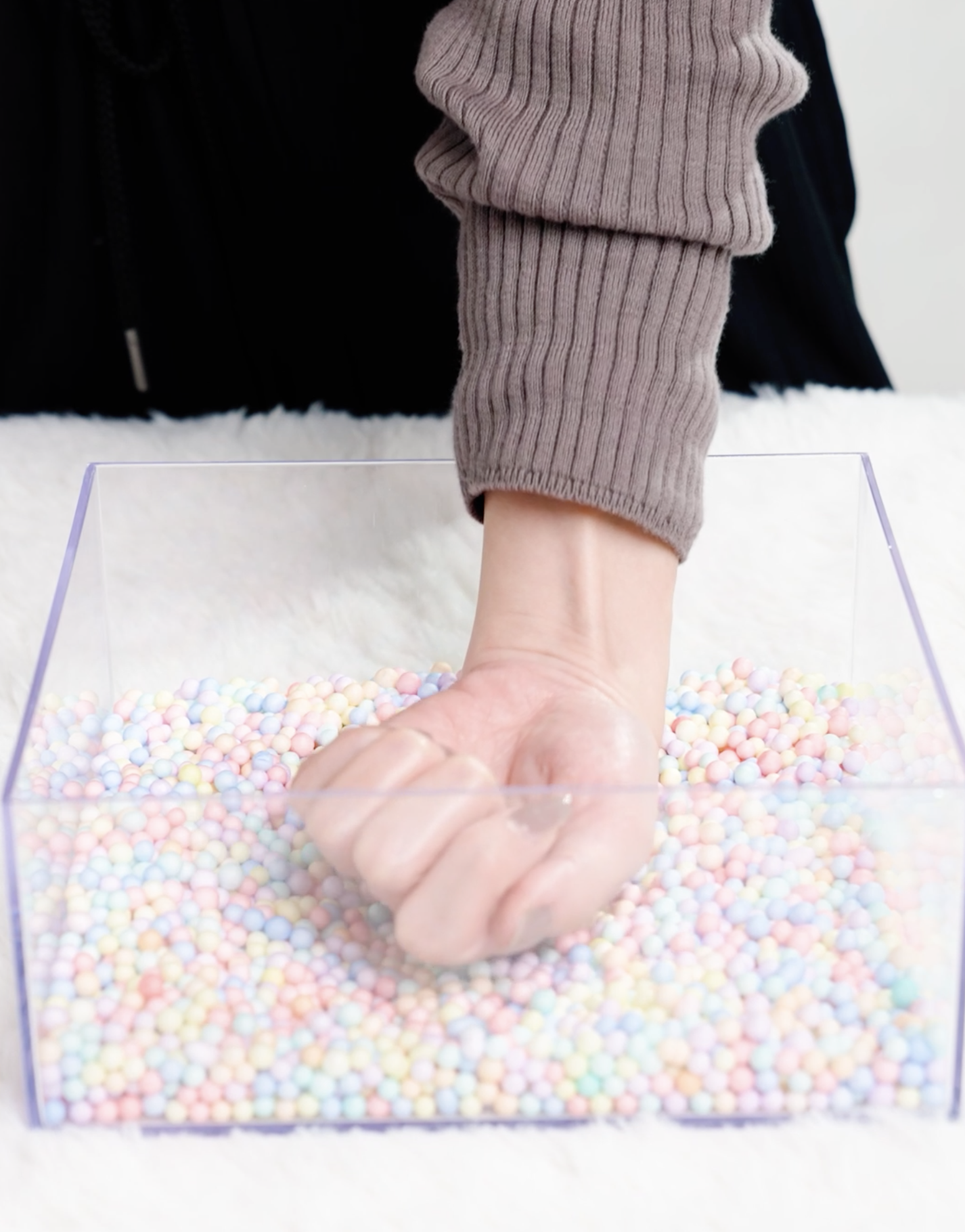 Estée Lauder Revitalizing Supreme+新生活膚彈活輕盈面霜質地測試