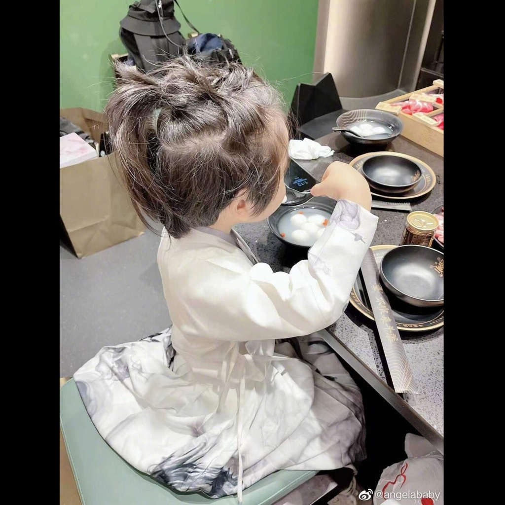 小海綿未知父母已離婚