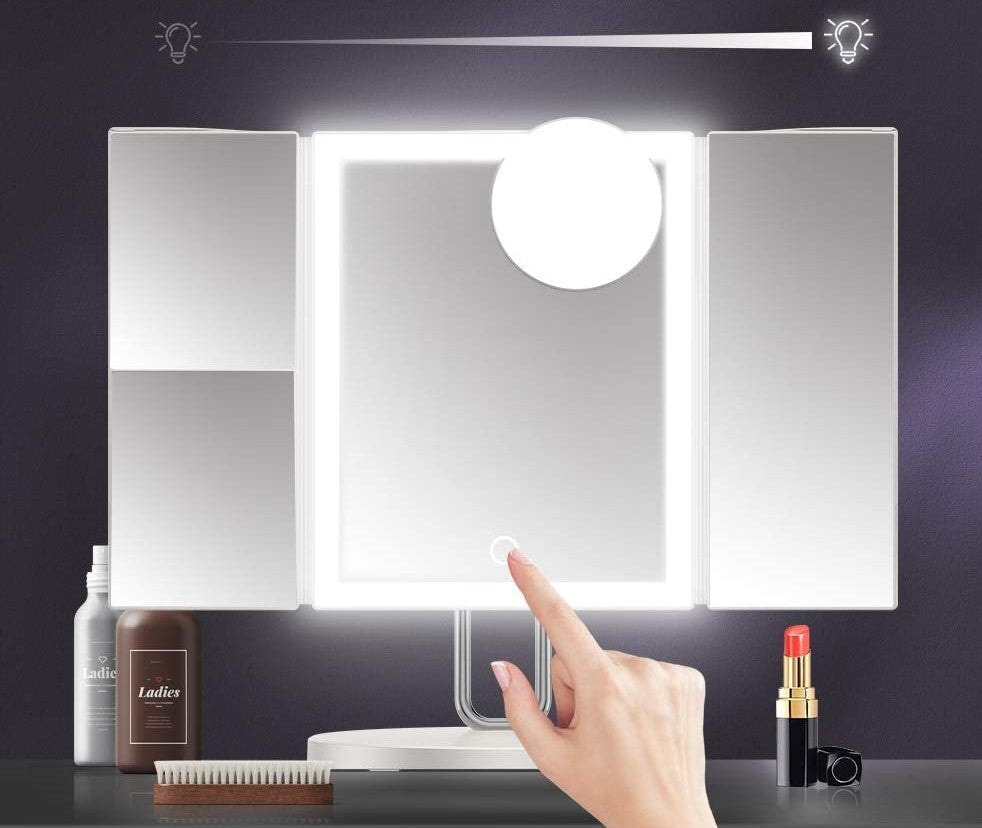 TOUCHBeauty摺疊座枱化妝鏡 $329